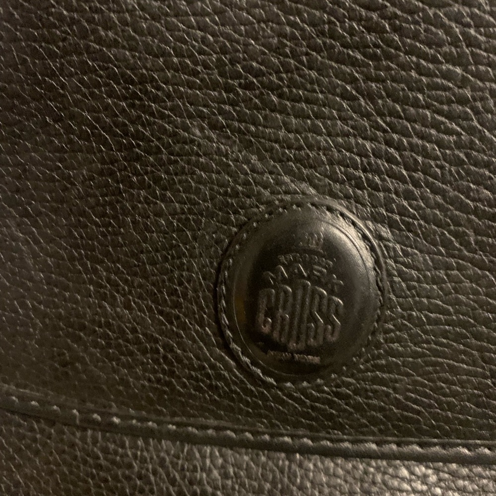 MARK CROSS BLACK CROSSBODY. - Picture 4 of 5